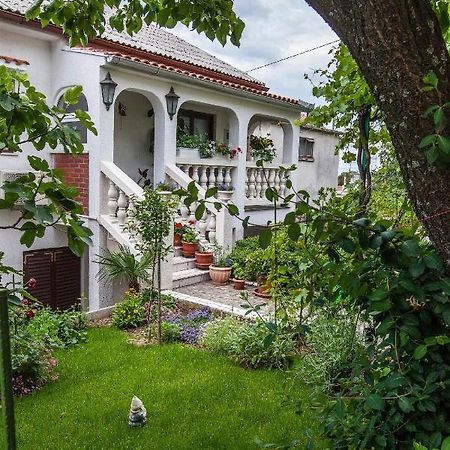 Apartments With A Parking Space Crikvenica - 11307 Exterior foto